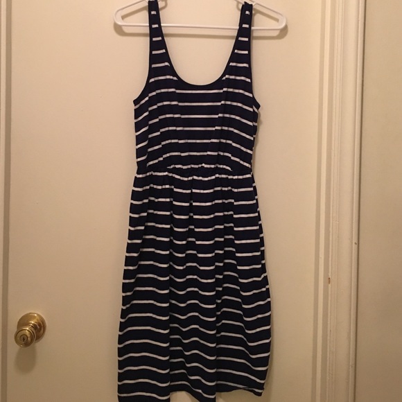 Fit and flare Sleeveless navy/white dress - Picture 2 of 4
